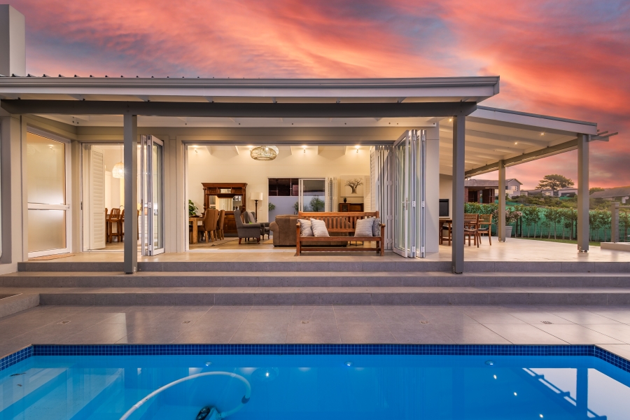 3 Bedroom Property for Sale in Baron View Western Cape